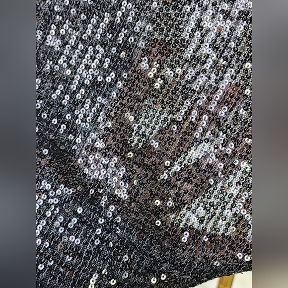 Venus Black Sequin Batwing Top XL Sparkly Semi-Sheer Party Blouse Glam - Picture 8 of 8